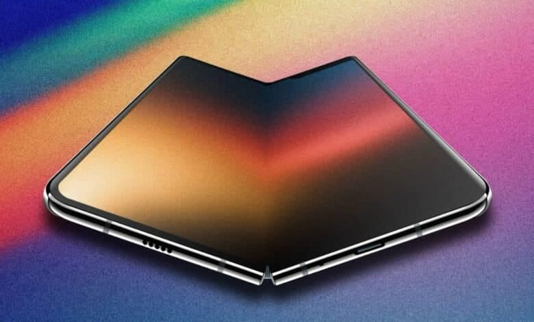 Apple decides to launch a foldable iPhone with a book-like design and a high price