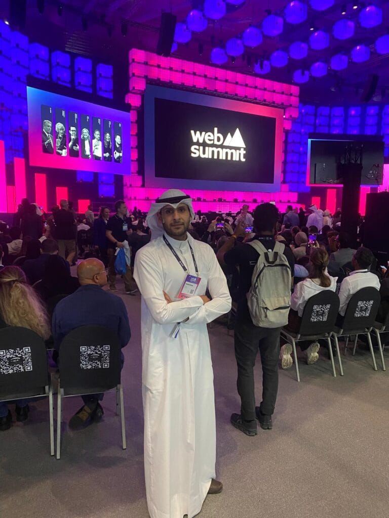 روّاد أعمال نجحوا في السوق الرقمي: دروس مستفادة من قصة رائد الأعمال عبدالرحمن زينل