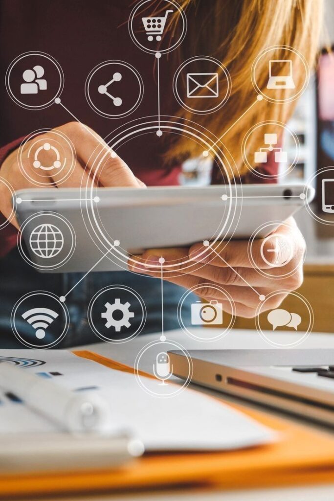 خدمات البرمجة في الإمارات: مقارنة بين الأسعار والجودة… وأين تقف فايندو جروب؟في 2025 فايندو جروب