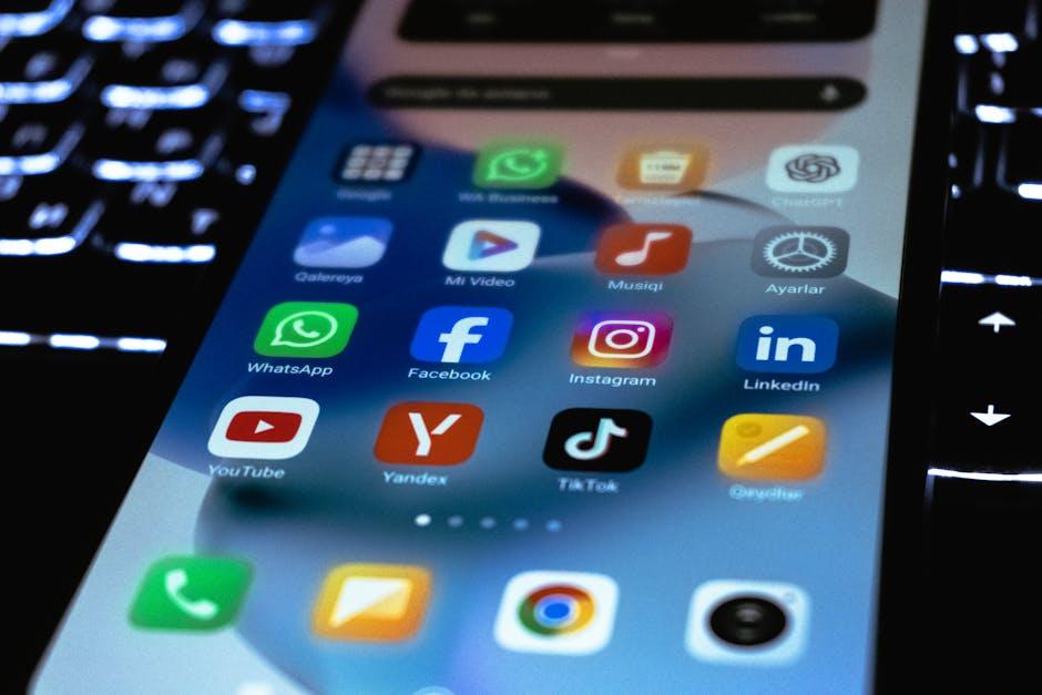 - استراتيجيات تسويق تطبيقات الهاتف المحمول لزيادة نسب التحميل والتفاعل